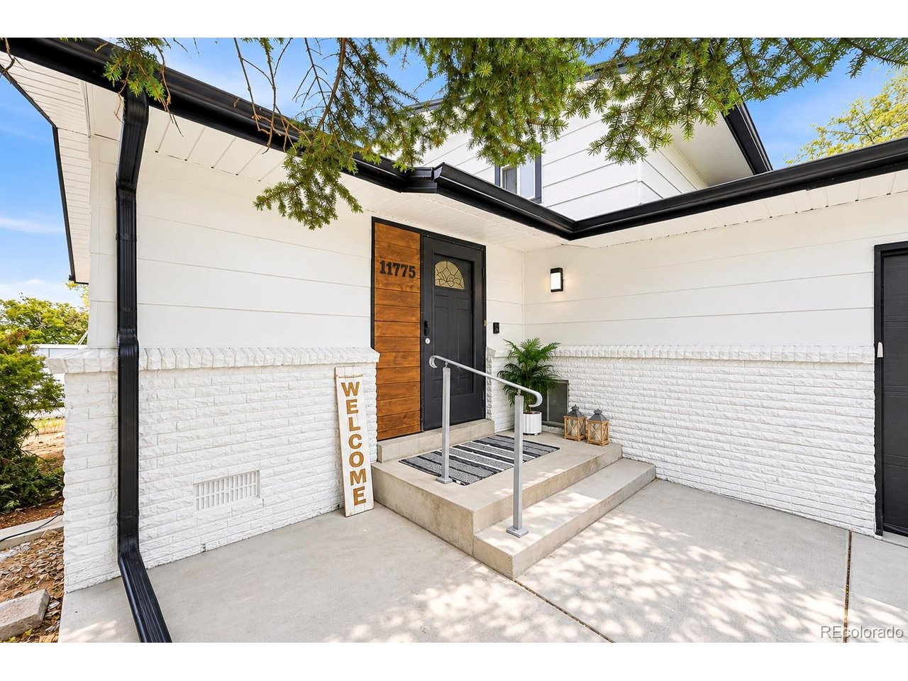 11775 E Virginia Dr — photo