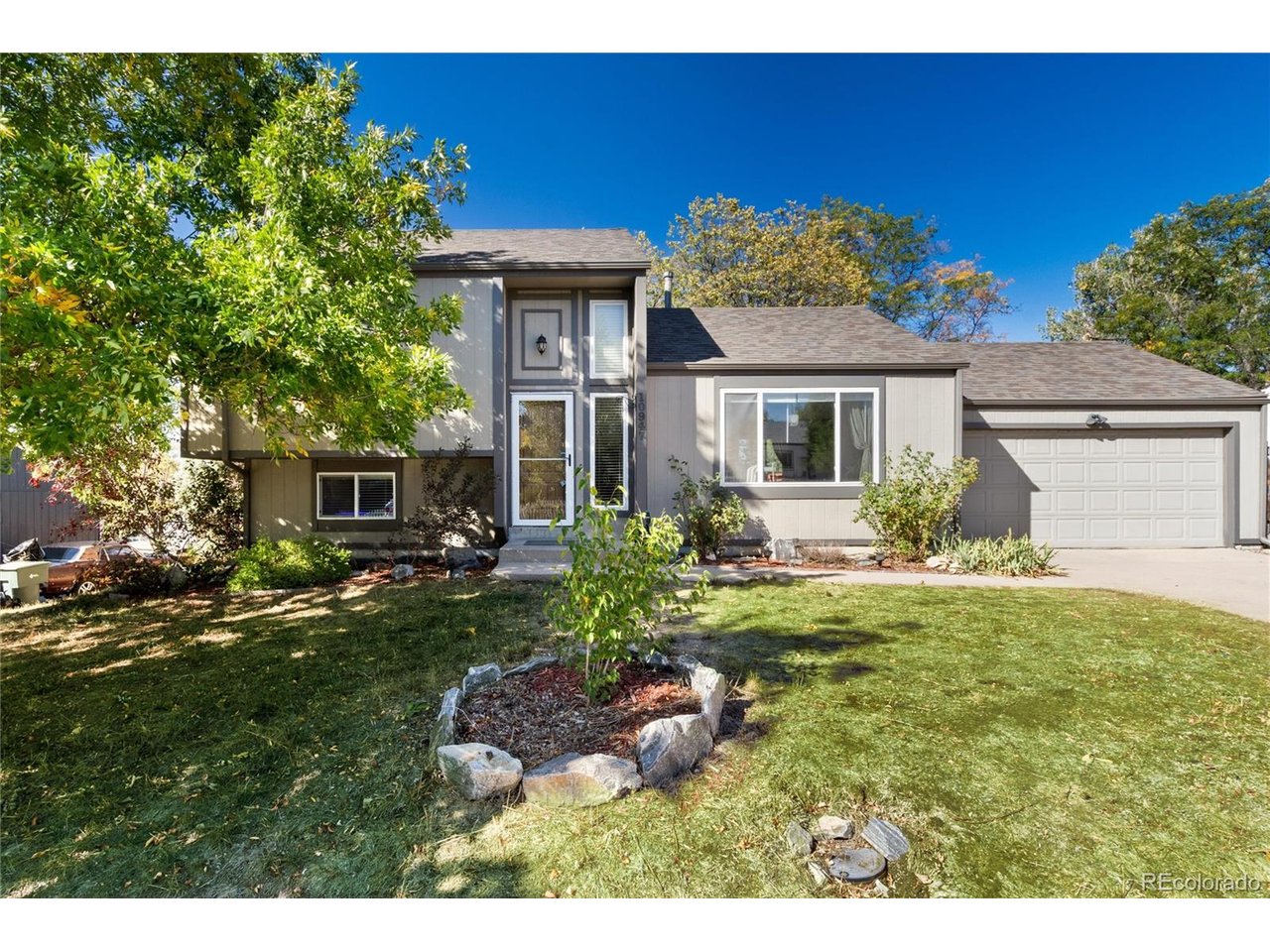 10947 Ash Way — photo