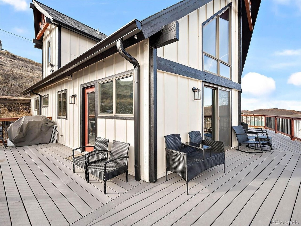 4136 Edith Dr — photo