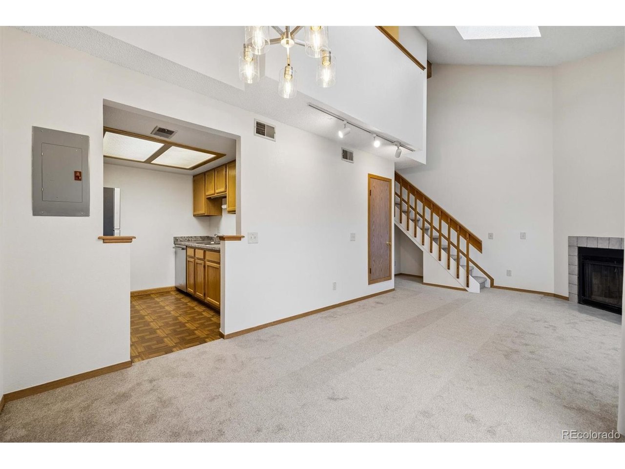 1311 S Cathay Ct 204 — photo