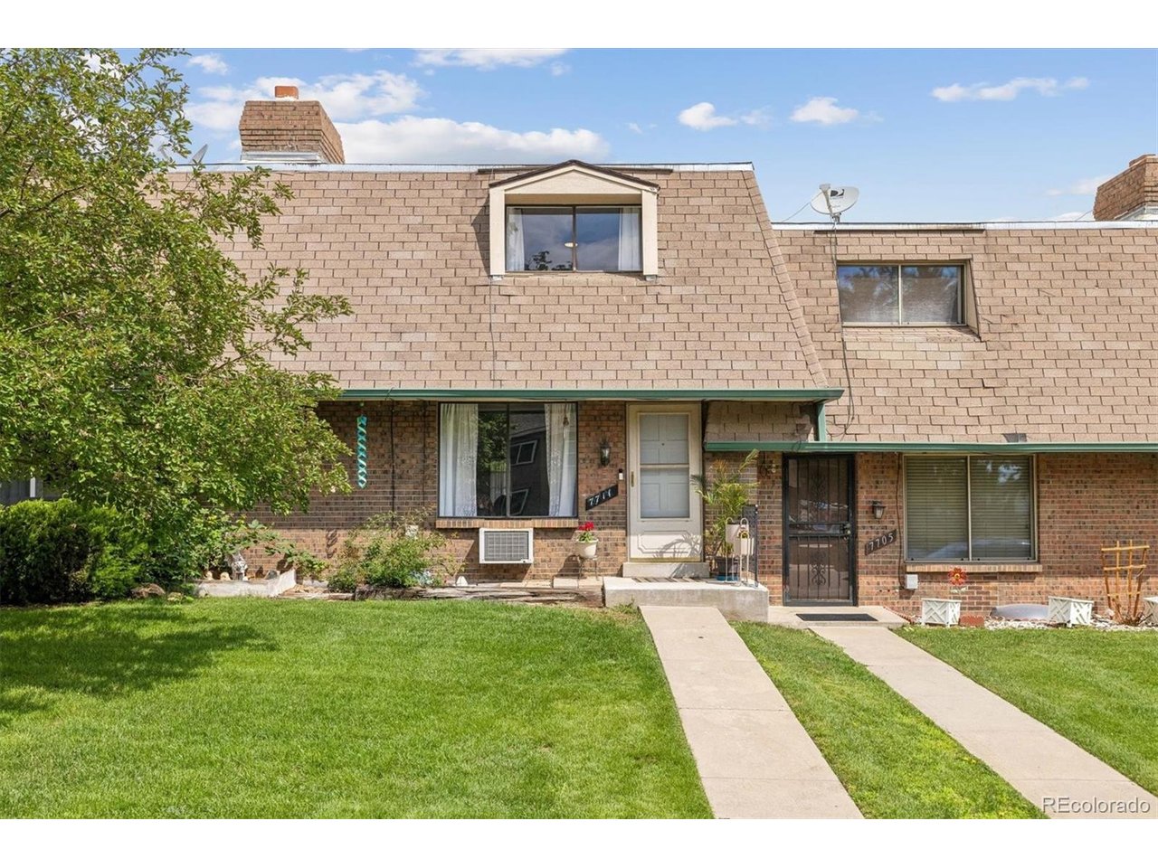 7711 W Glasgow Pl — photo