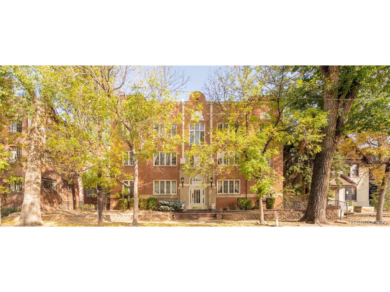 1050 N Washington St Unit 201 — photo