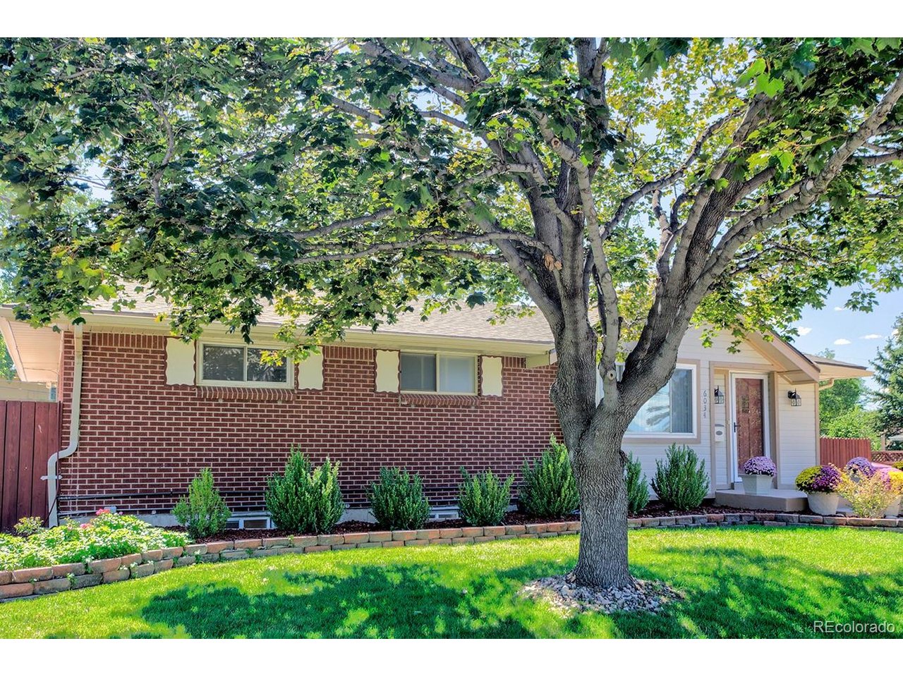 6034 S Milwaukee Way — photo