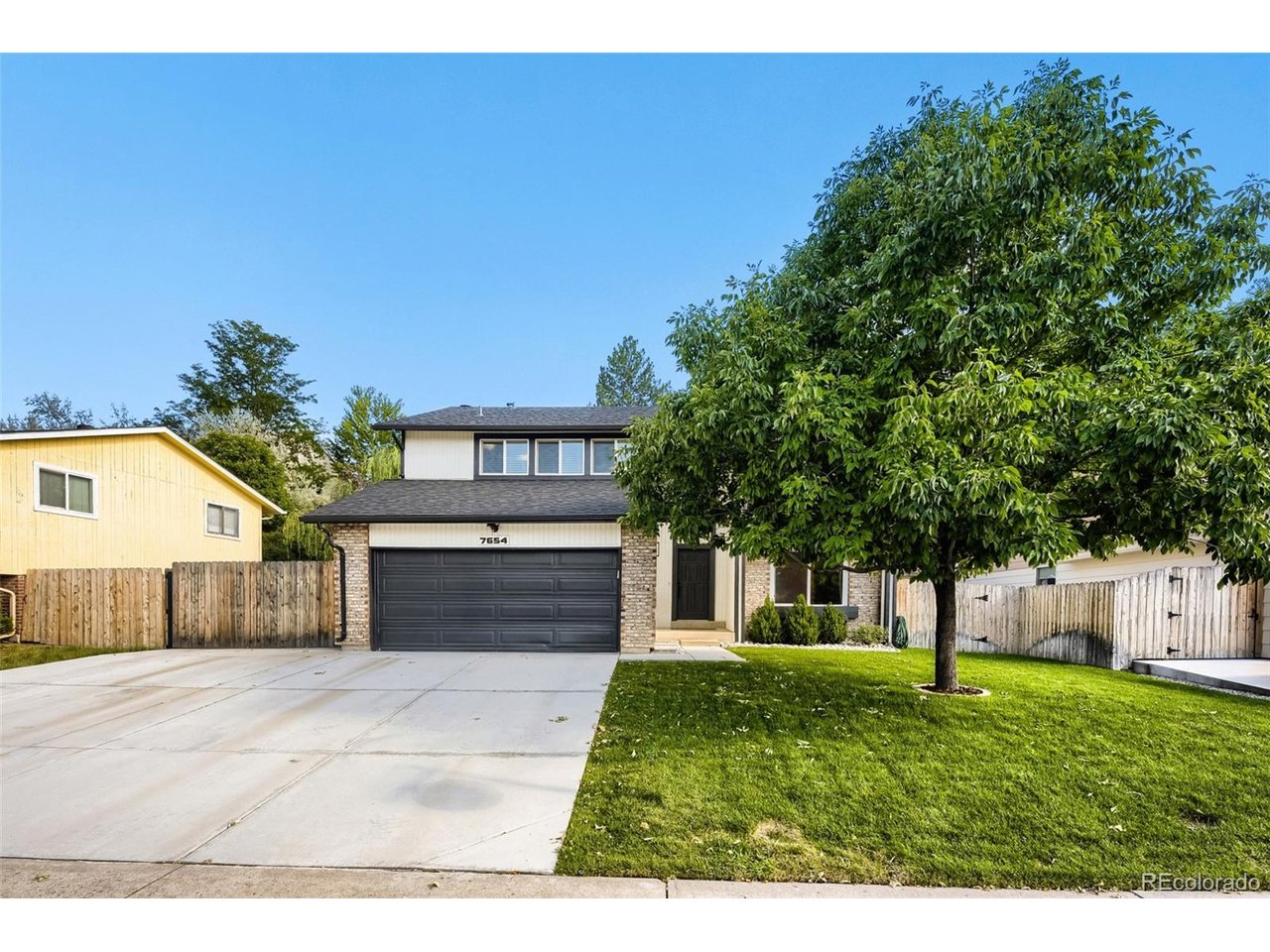 7654 W Ontario Pl — photo