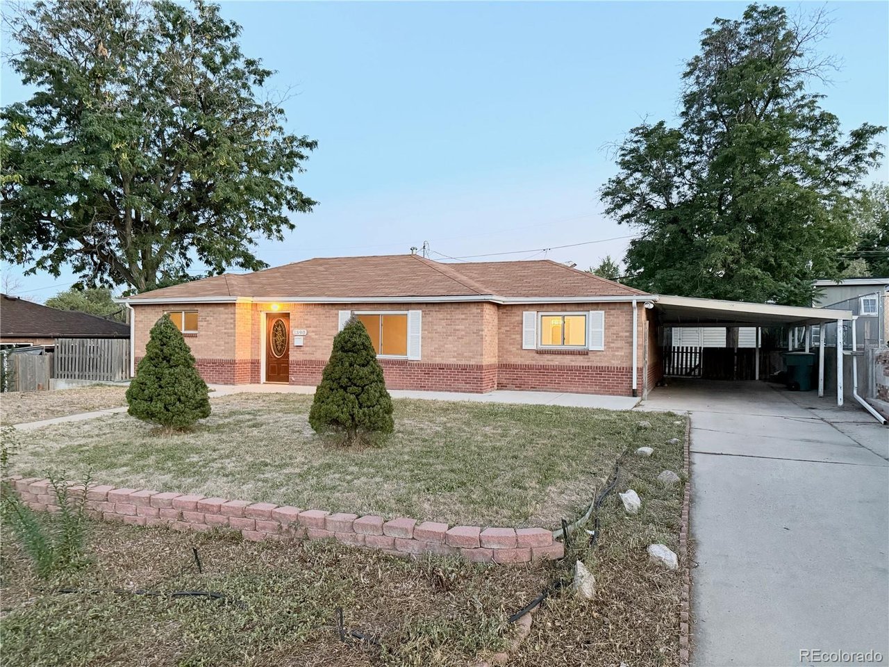 1390 Ash Ct — photo