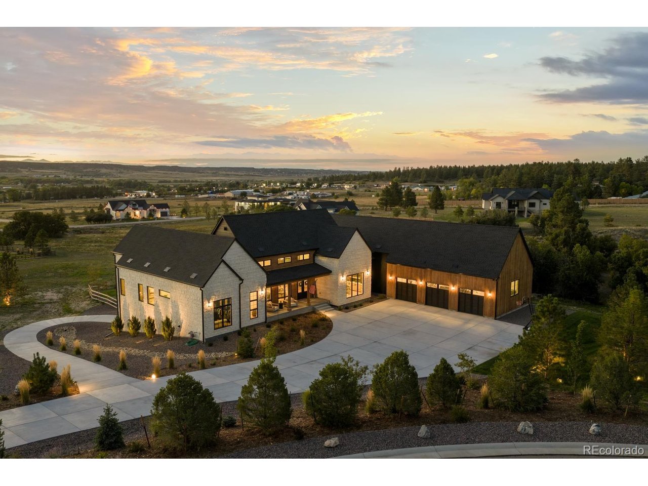 1568 Arrowpoint Ct — photo