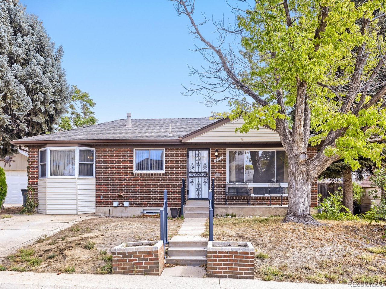 10670 Rosalie Dr — photo