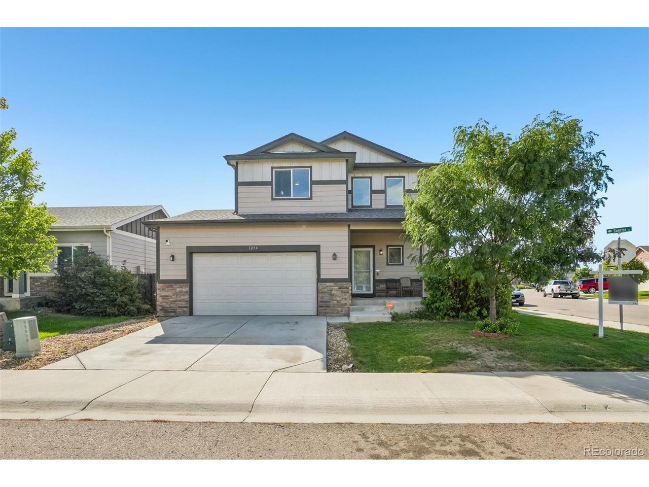 1254 Sunrise Cir — photo
