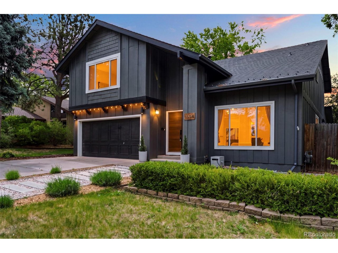 1684 E Dry Creek Pl — photo