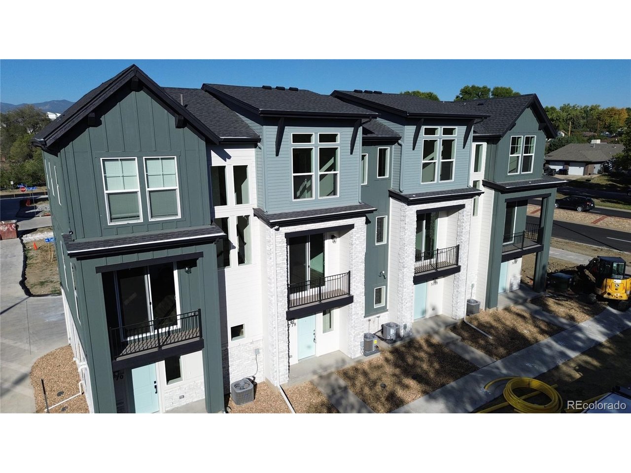 5770 Taft Trl — photo