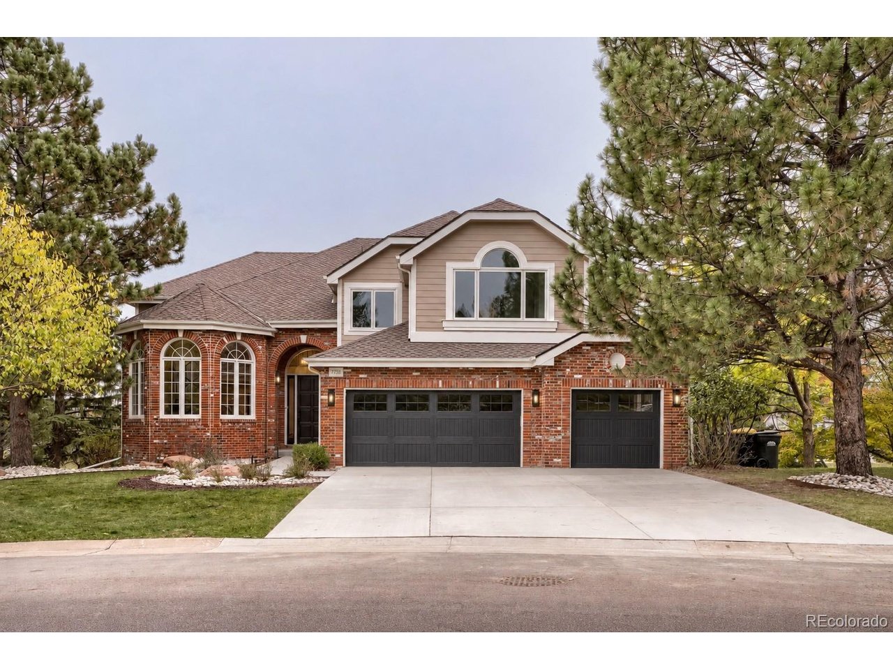 7738 Oakview Pl — photo
