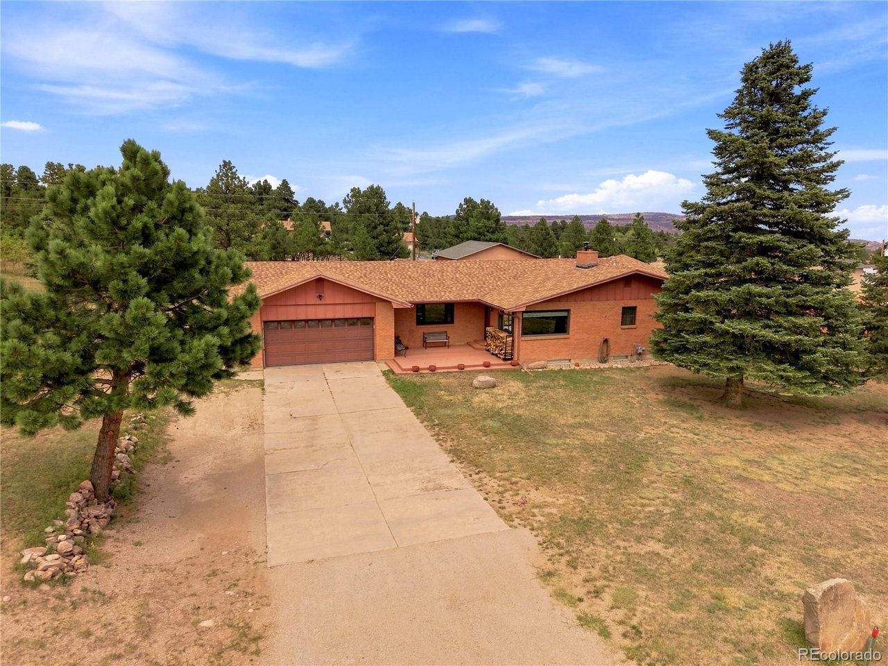 8087 Oak Dr — photo