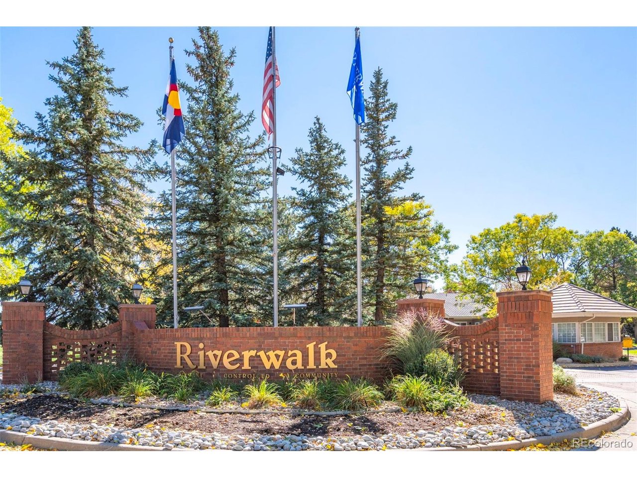 2895 W Riverwalk Cir Unit 109 — photo