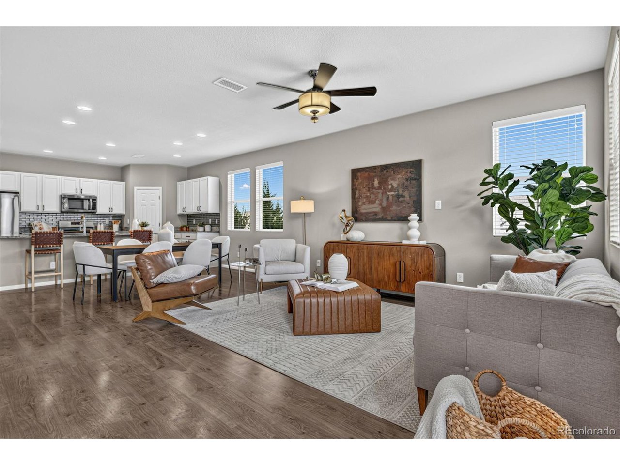 16195 E Warner Dr, Denver, CO 80239 — photo 3