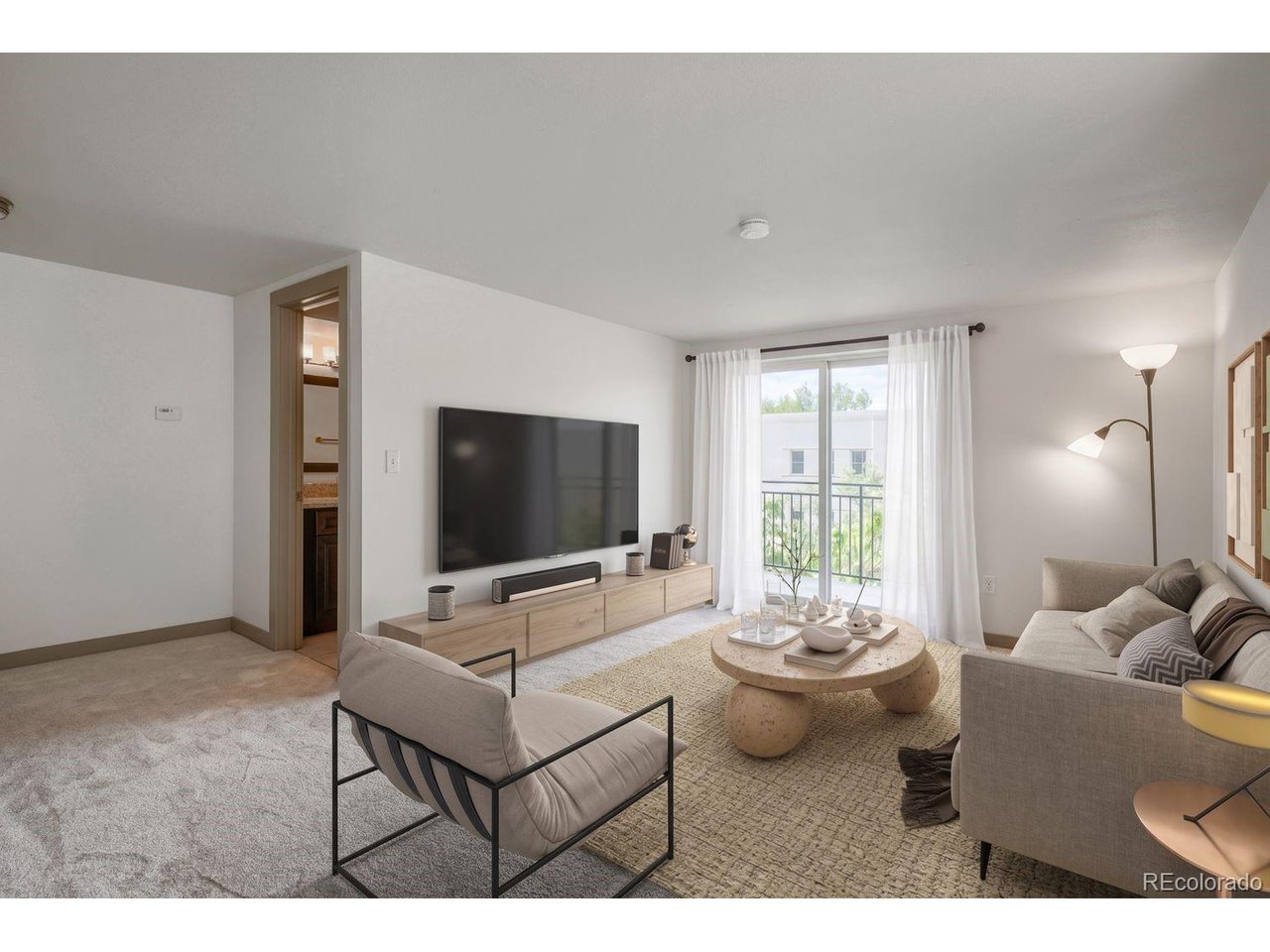 352 S Lafayette St 402 — photo