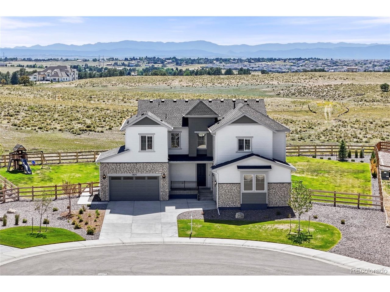 13675 Emerald Lake St — photo