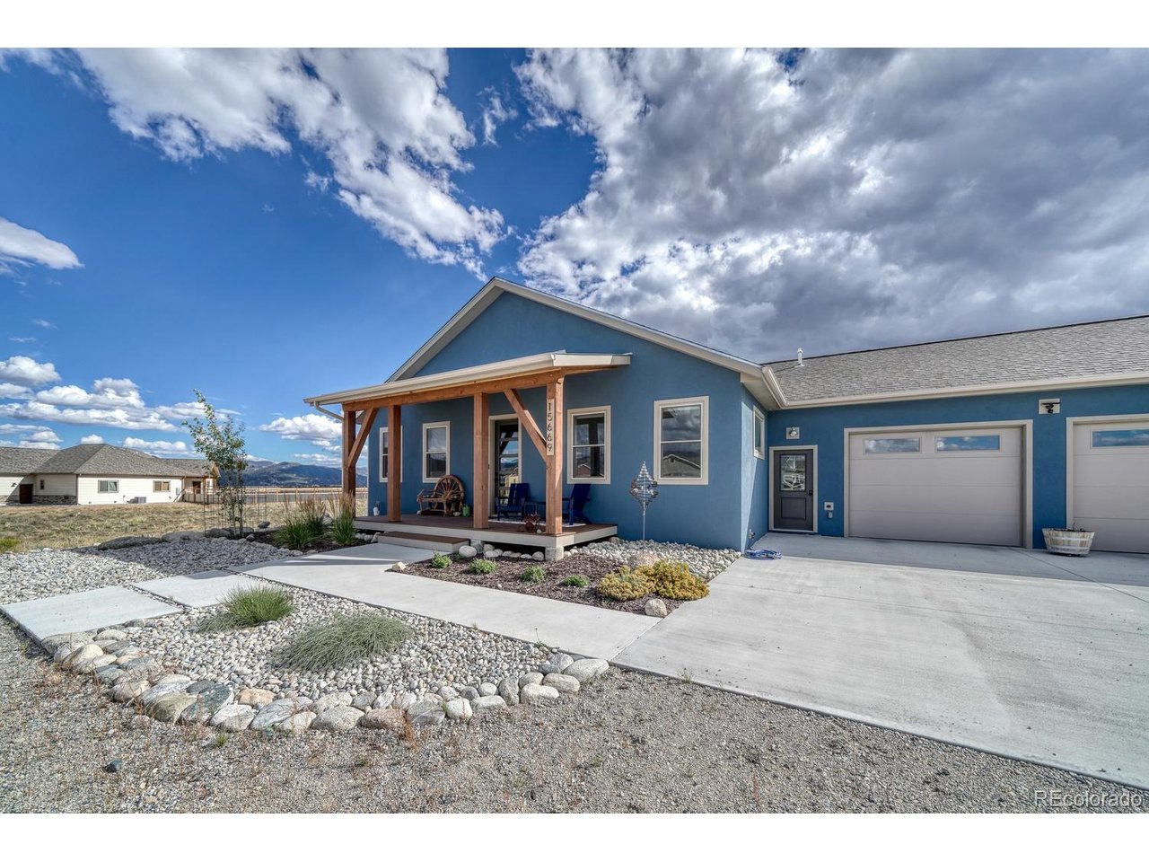 15669 Paintbrush St — photo