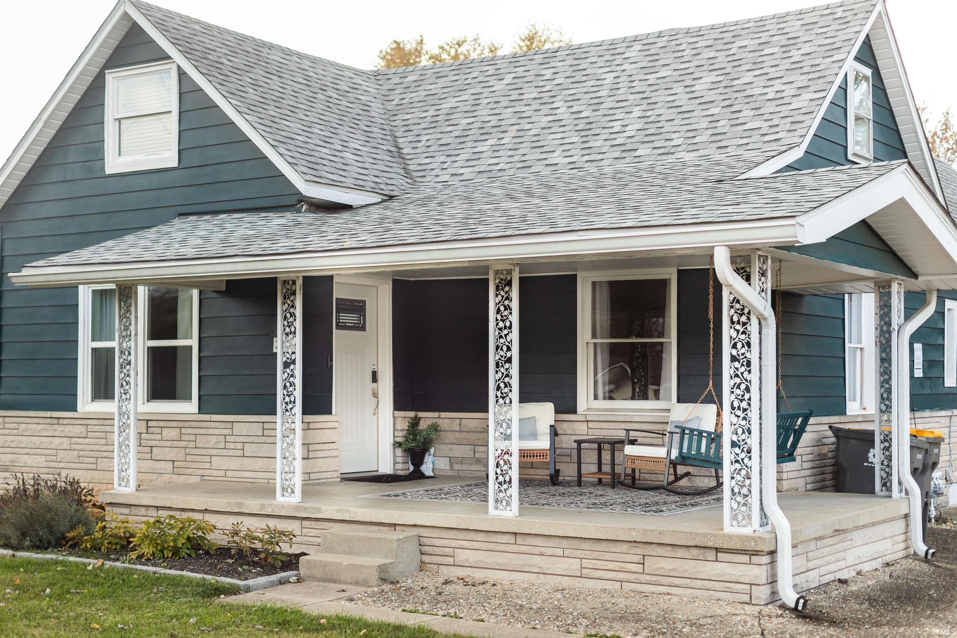 2708 S Rogers Street — photo