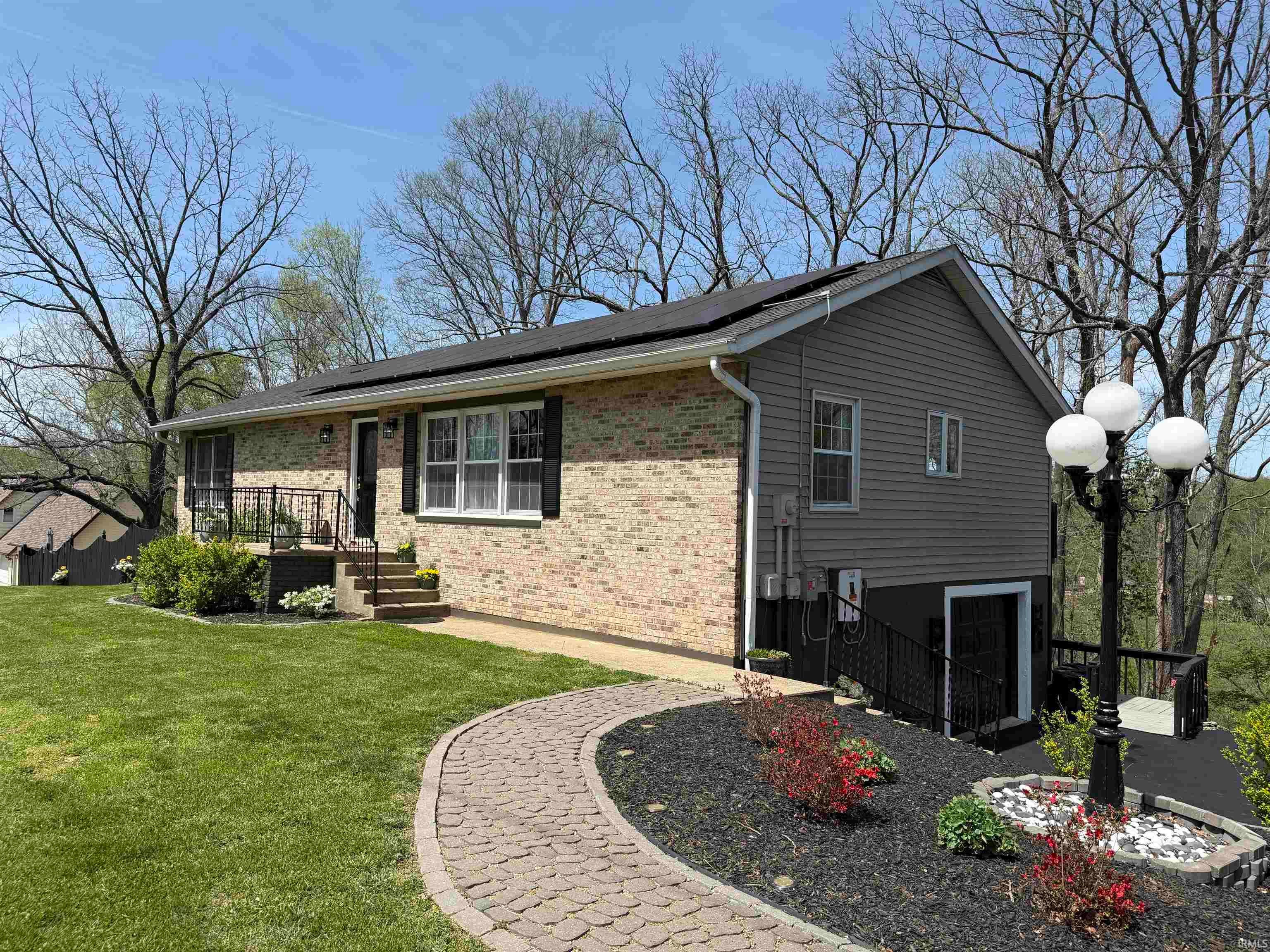 365 E Boyd Lane — photo