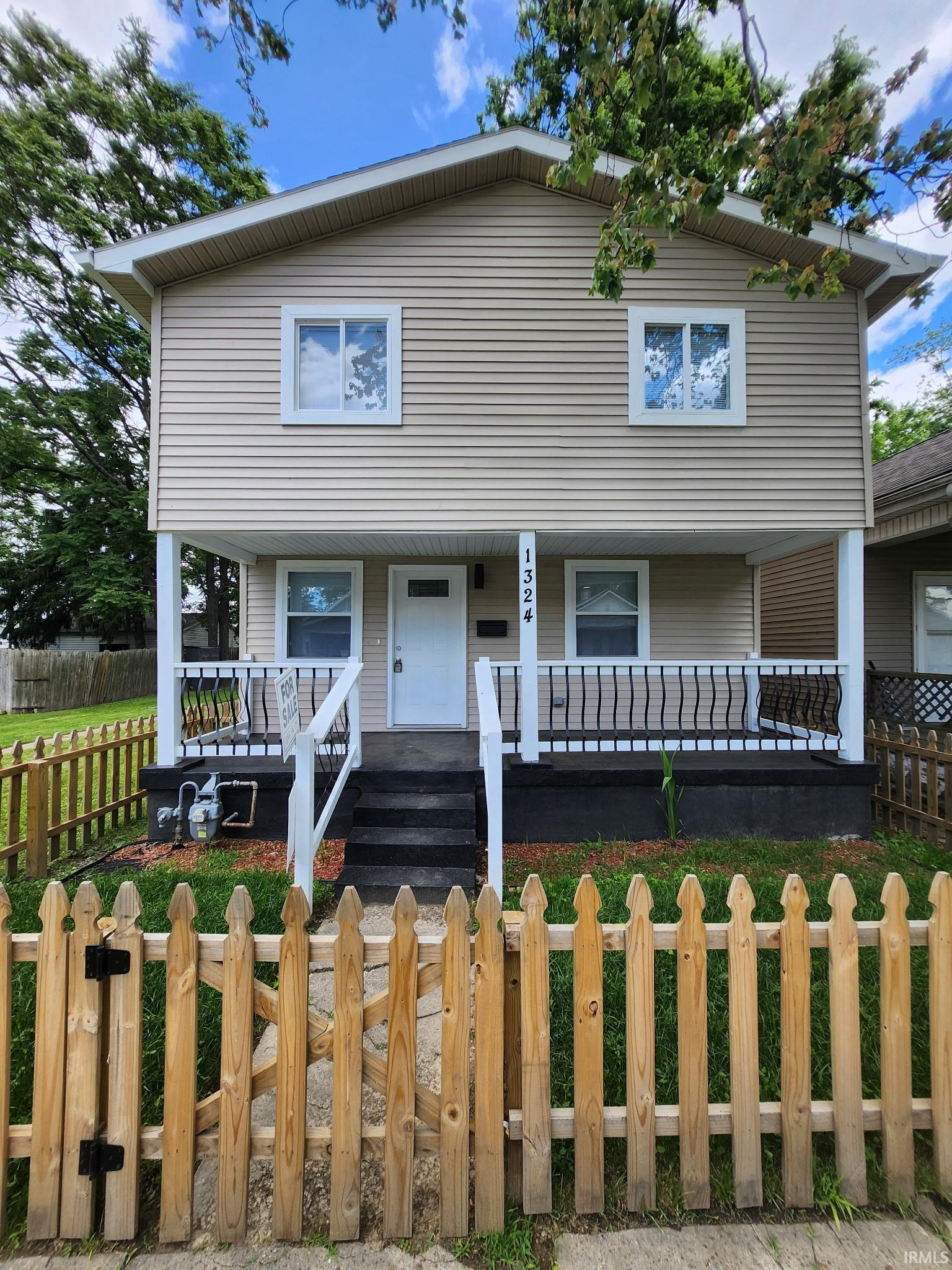 1324 E Illinois Street — photo