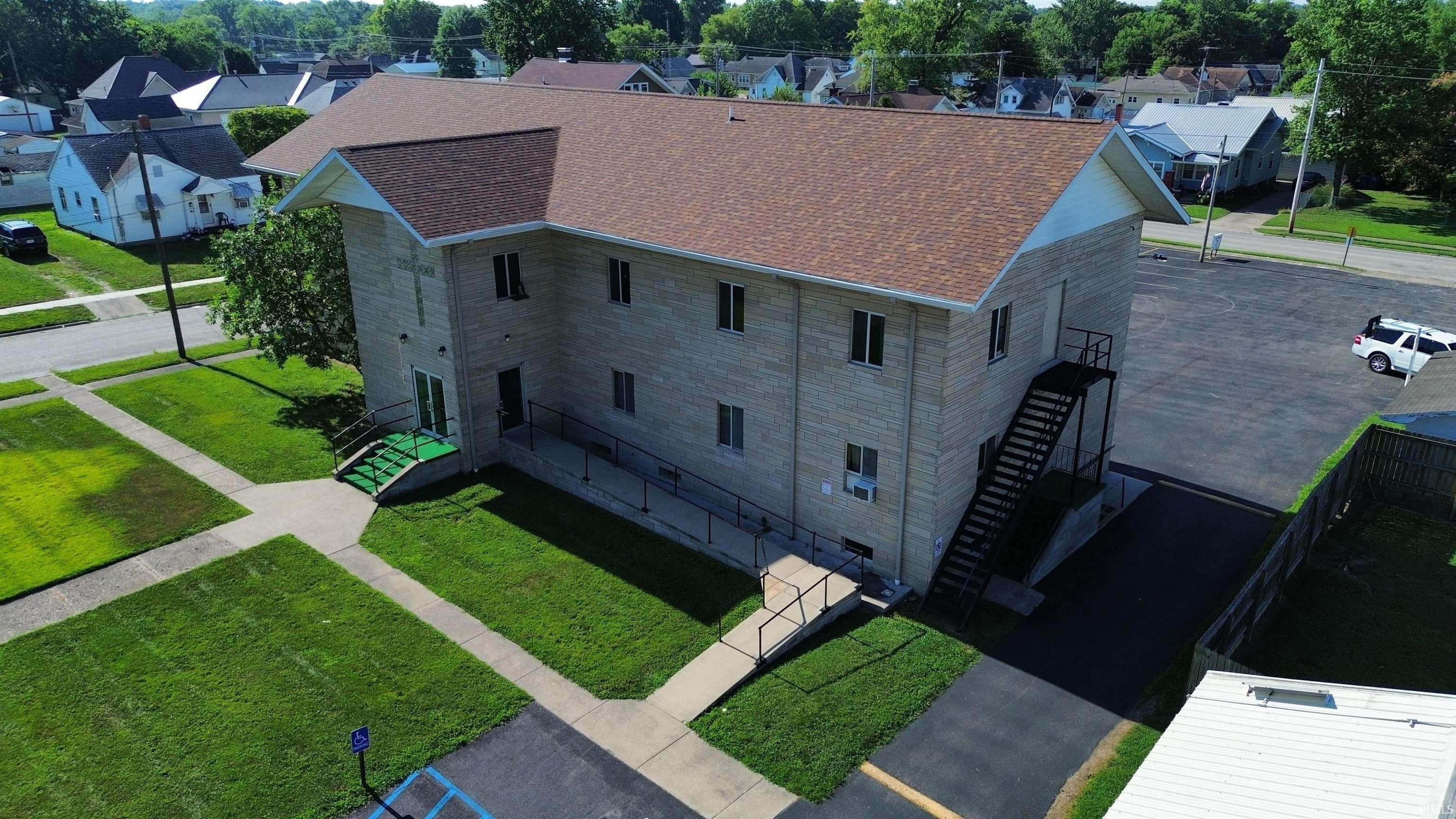 810 Dubois Street — photo