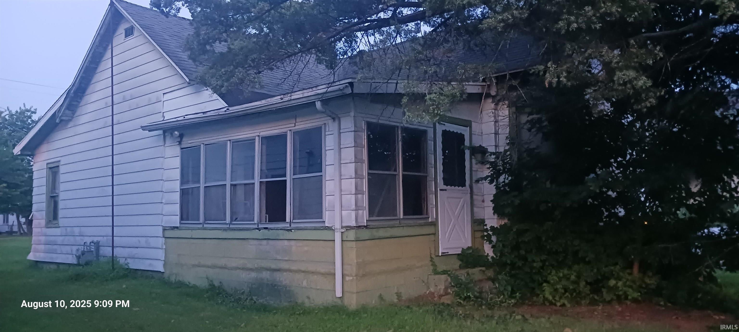 1408 Main Street — photo