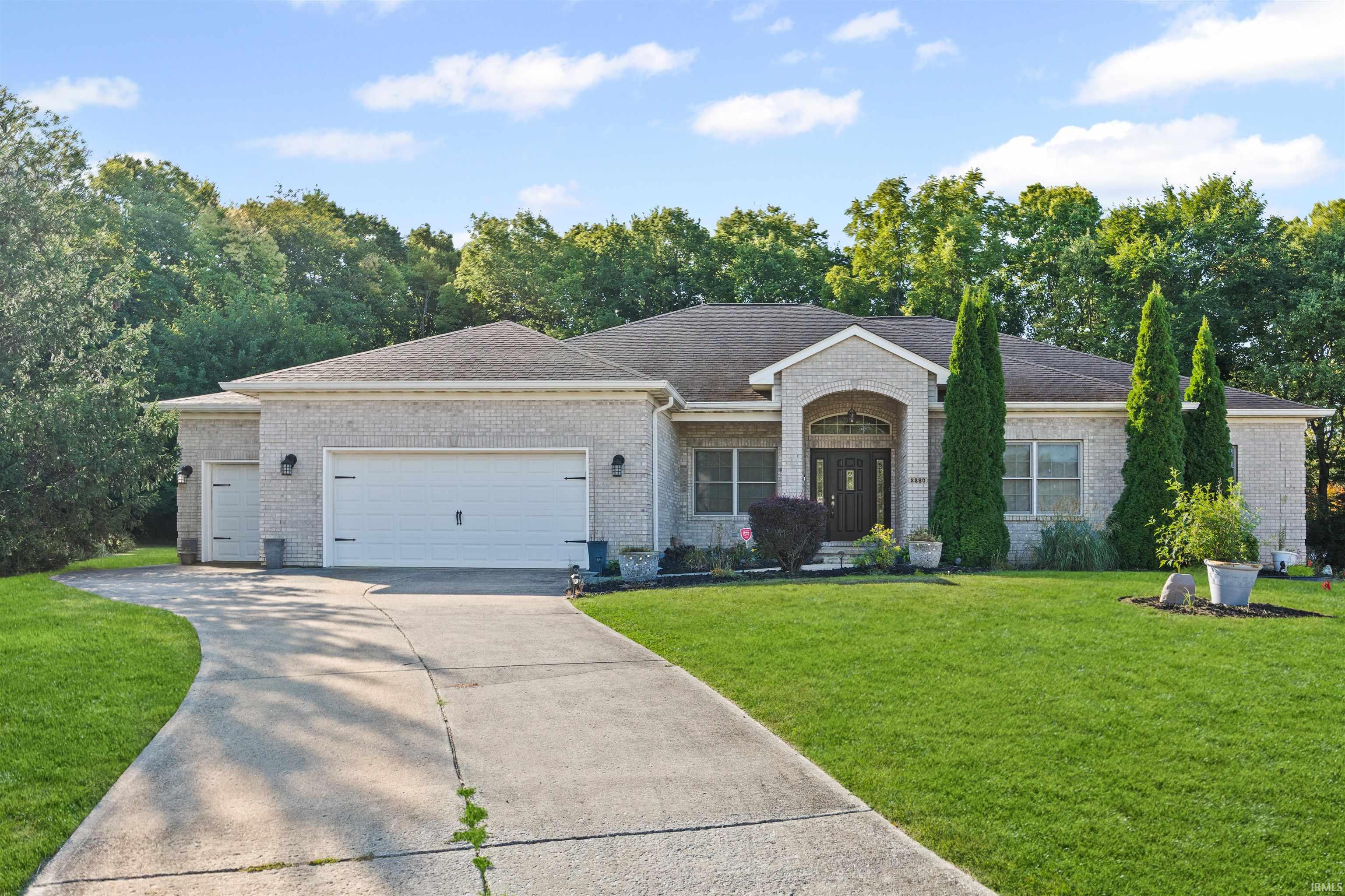 2280 Bunchberry Court — photo