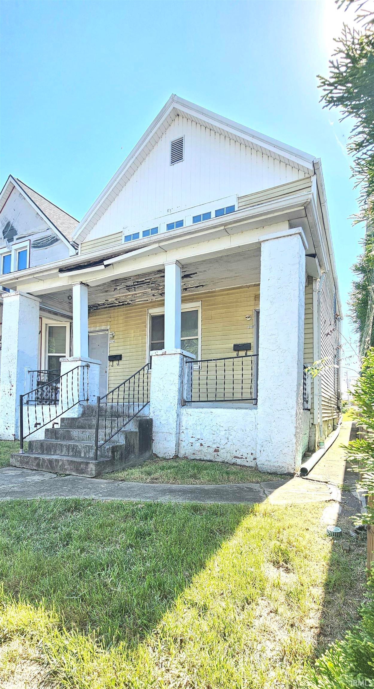 1114 1116 W Illinois Street — photo