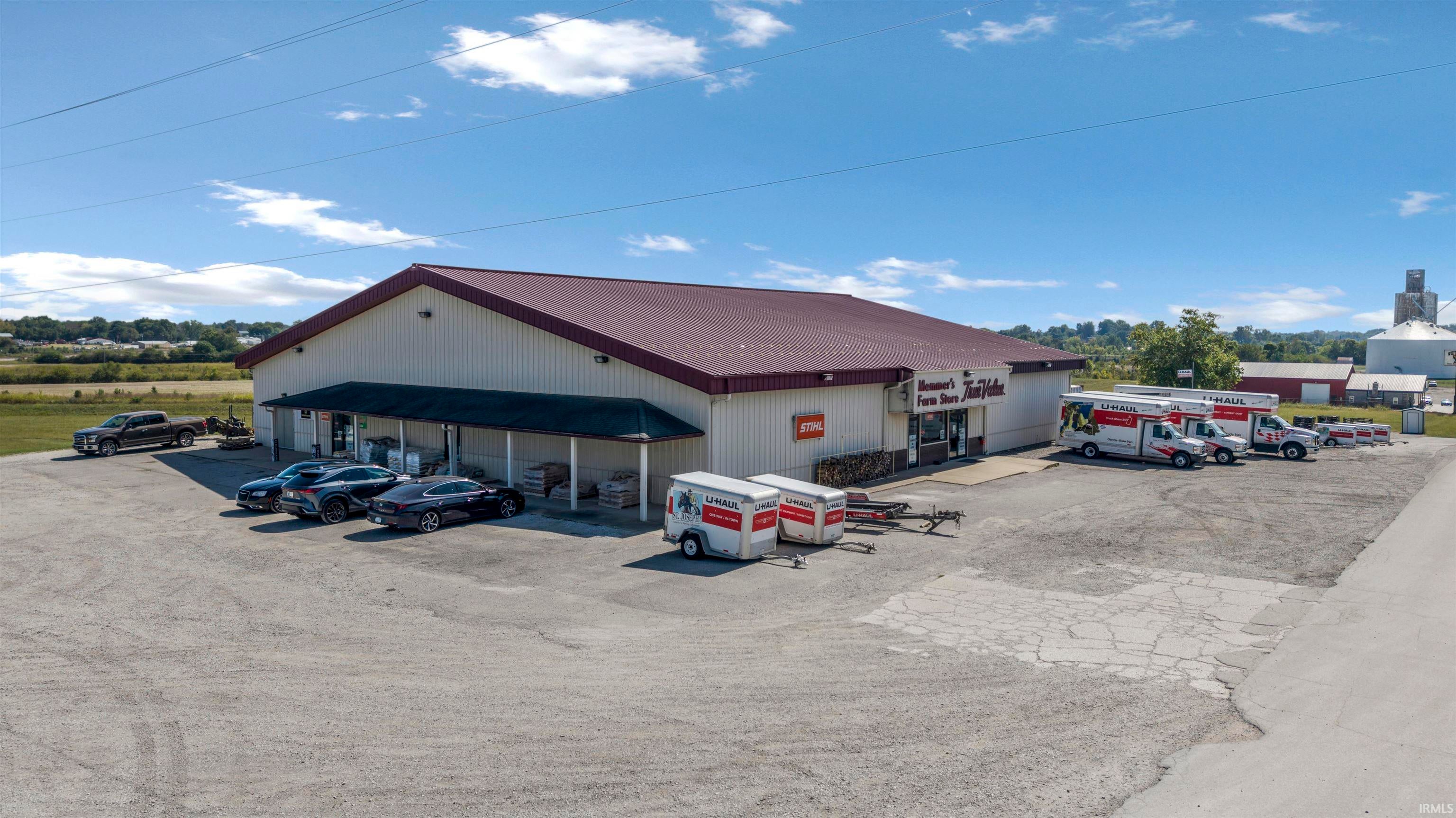 990 N US Hwy 41 — photo