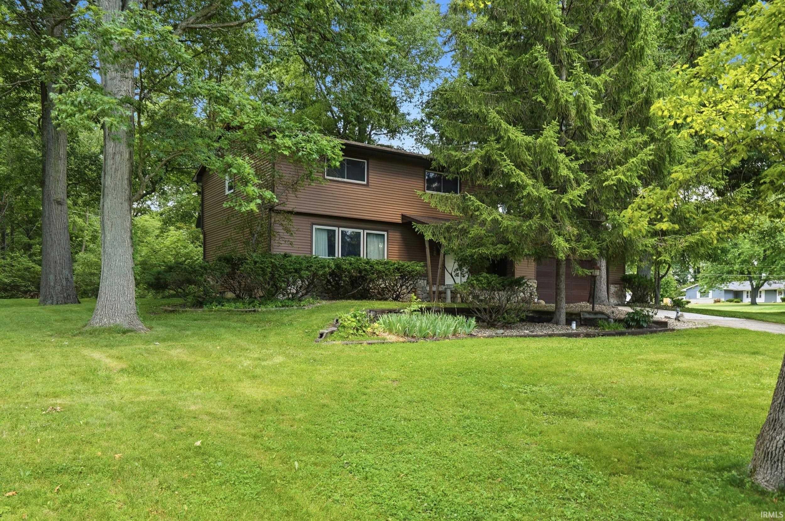 505 Oak Crest Drive — photo