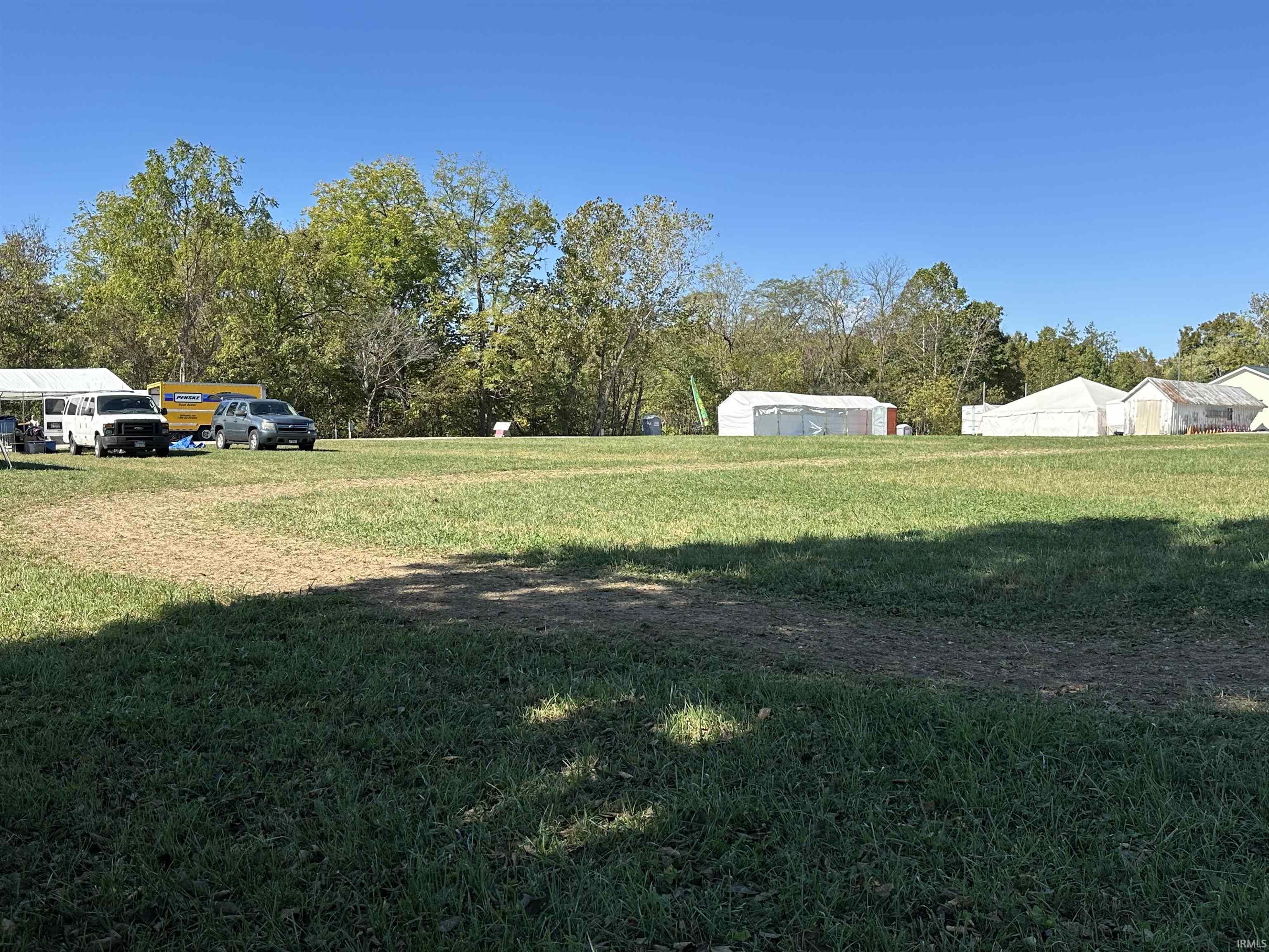 7226 E 620 S — photo