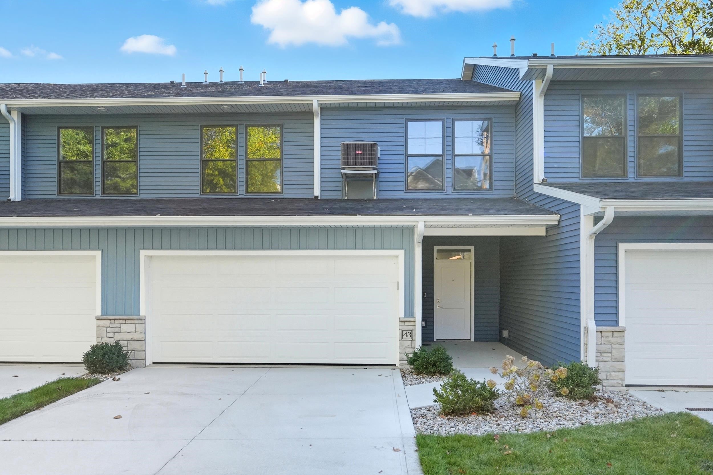 43 Lane 345 Crooked Lk — photo