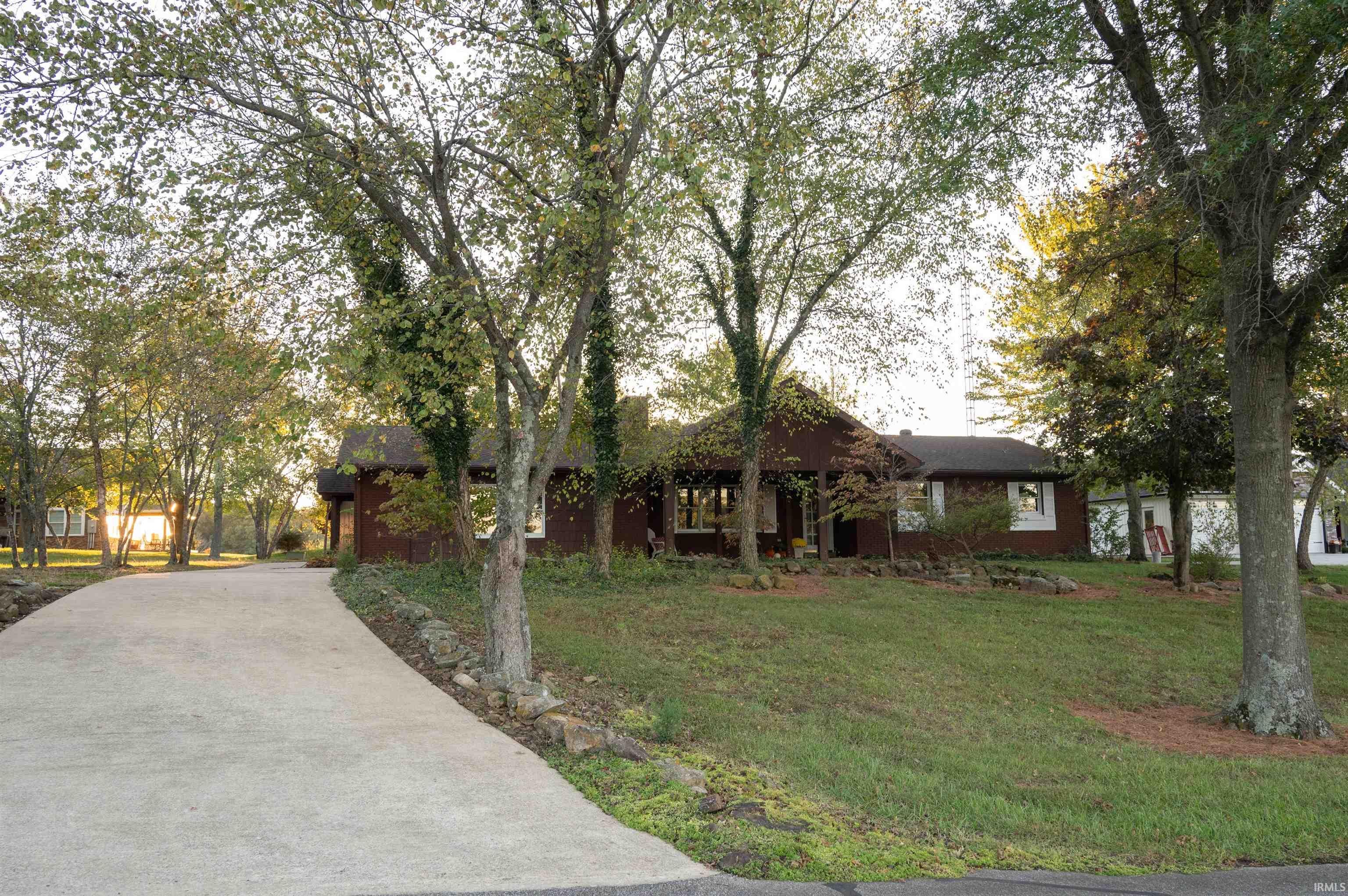 276 S Poinsettia Drive — photo