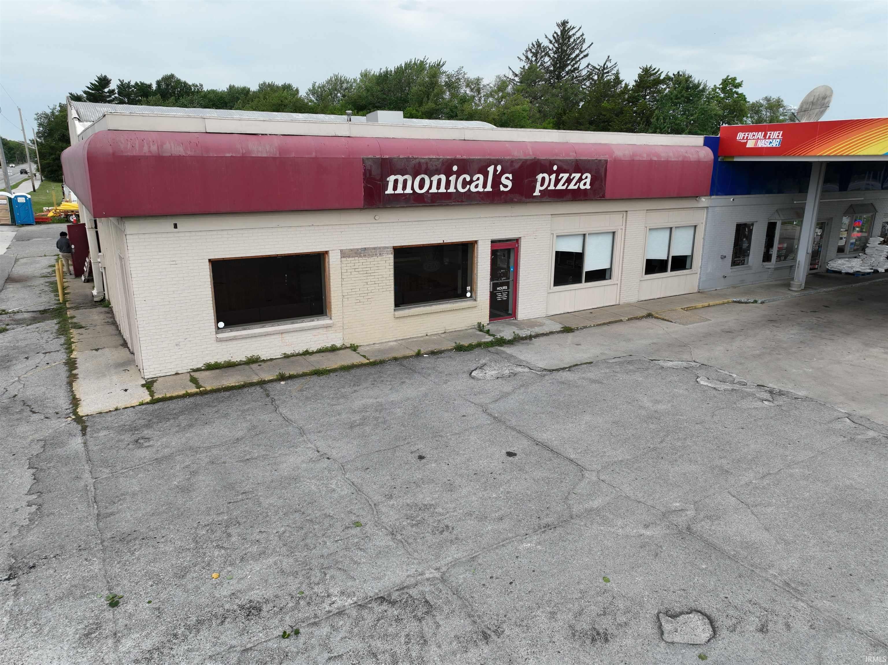 912 S Main Street — photo