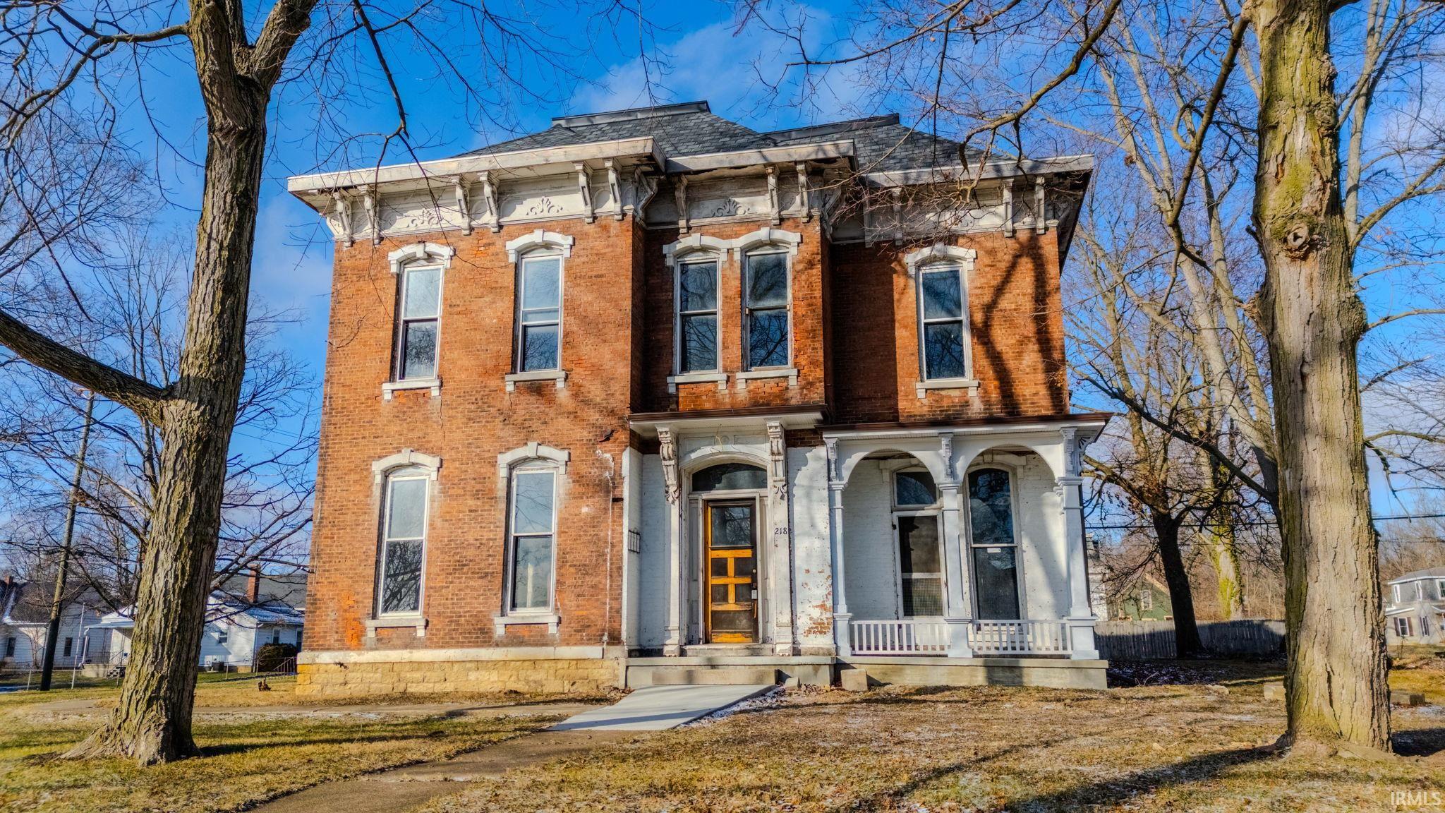 218 E Main Street — photo
