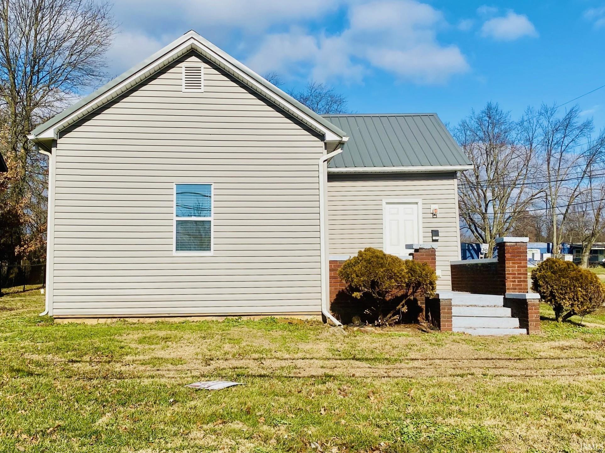 1212 E Walnut Street — photo