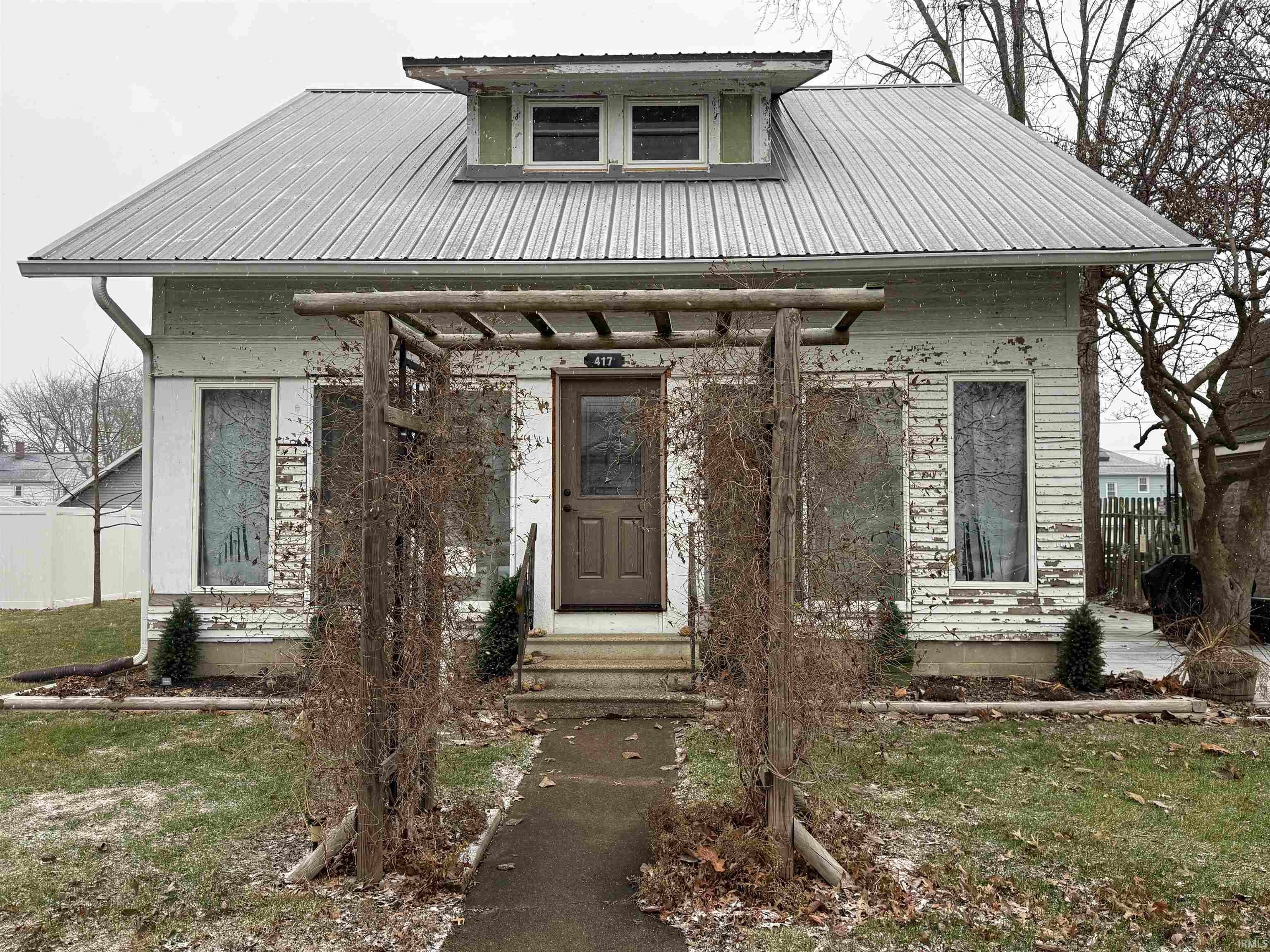 417 Center Street — photo