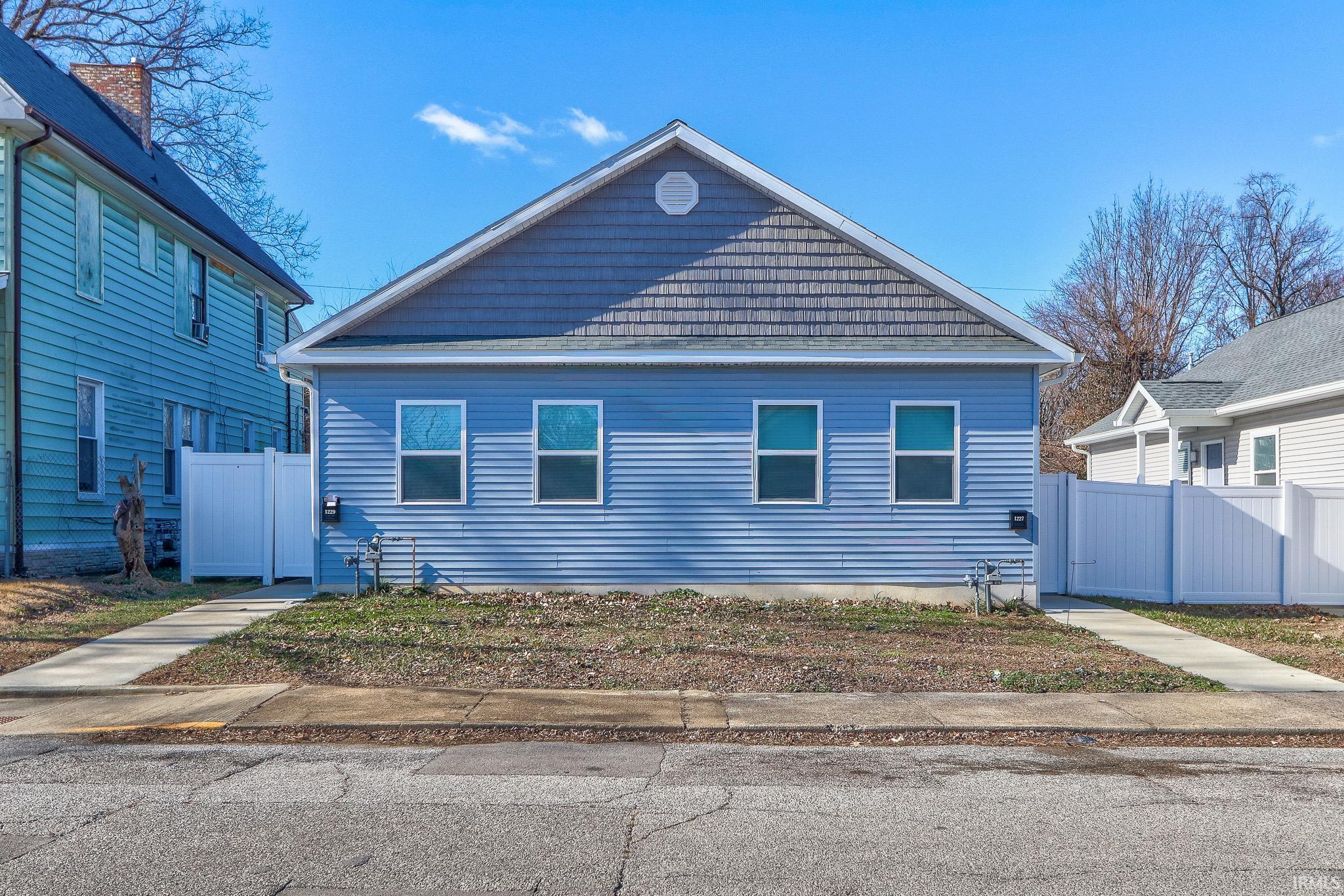 1227-1229 Culver Drive — photo