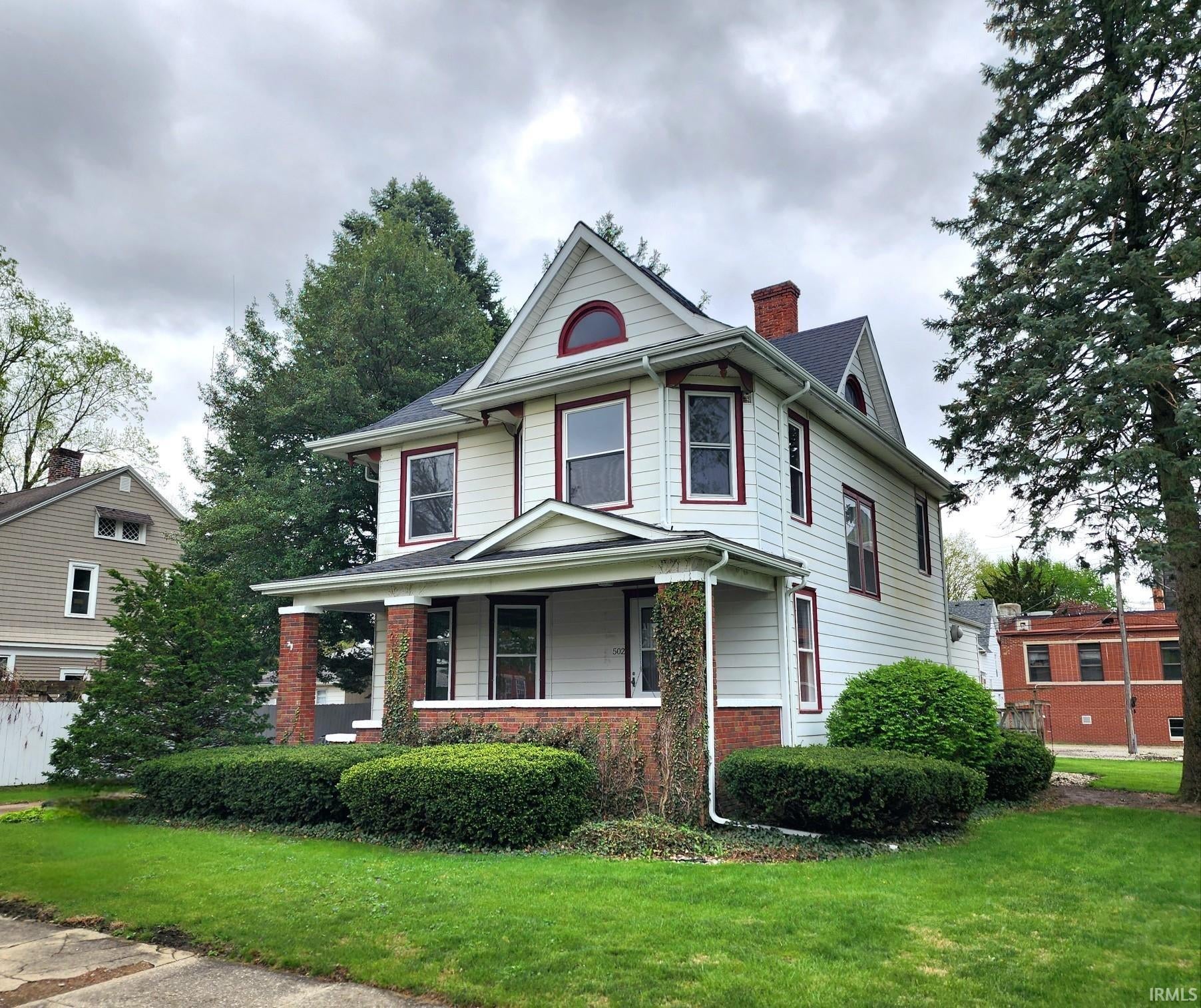 502 E 5th Street — photo