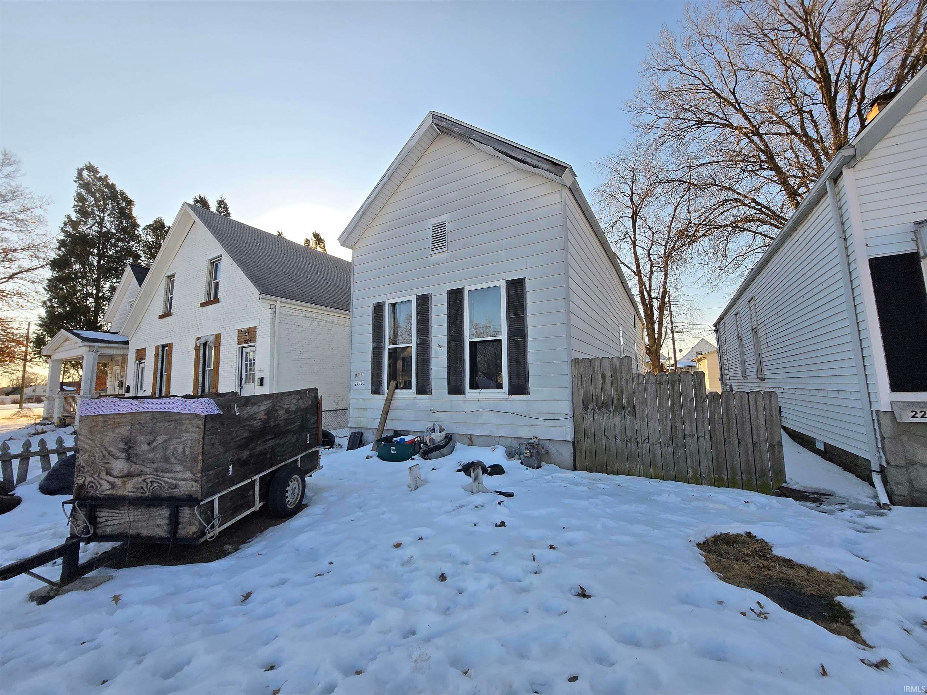 2218 W Iowa Street — photo