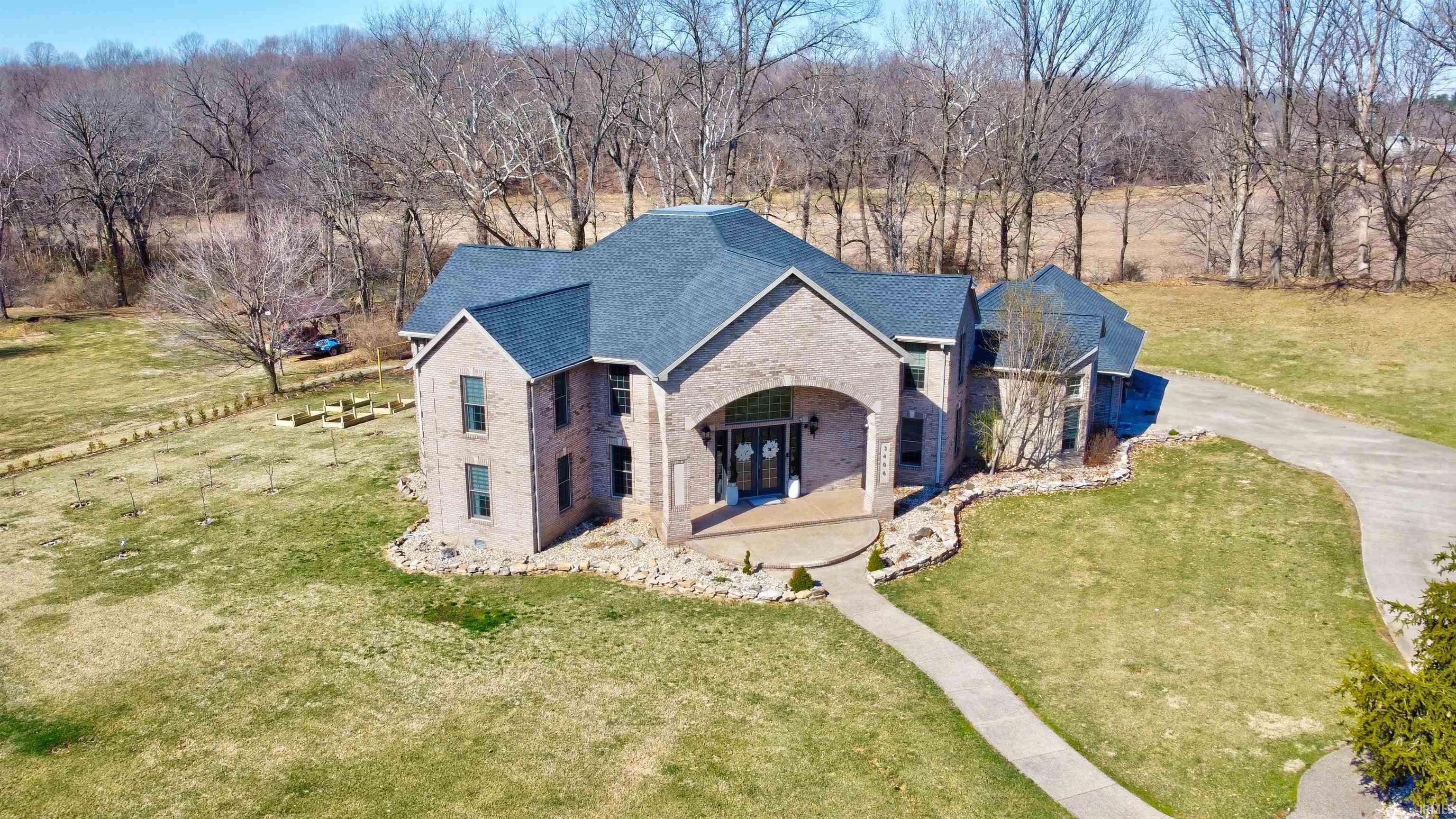 3406 E Douglas Drive — photo