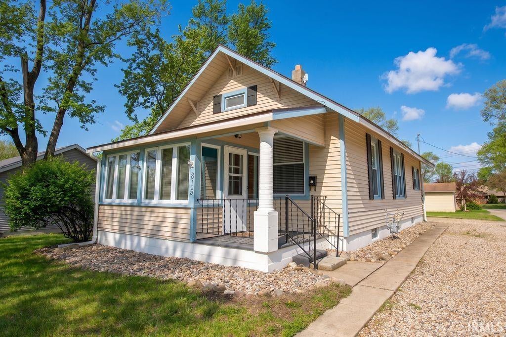815 Obispo Street — photo