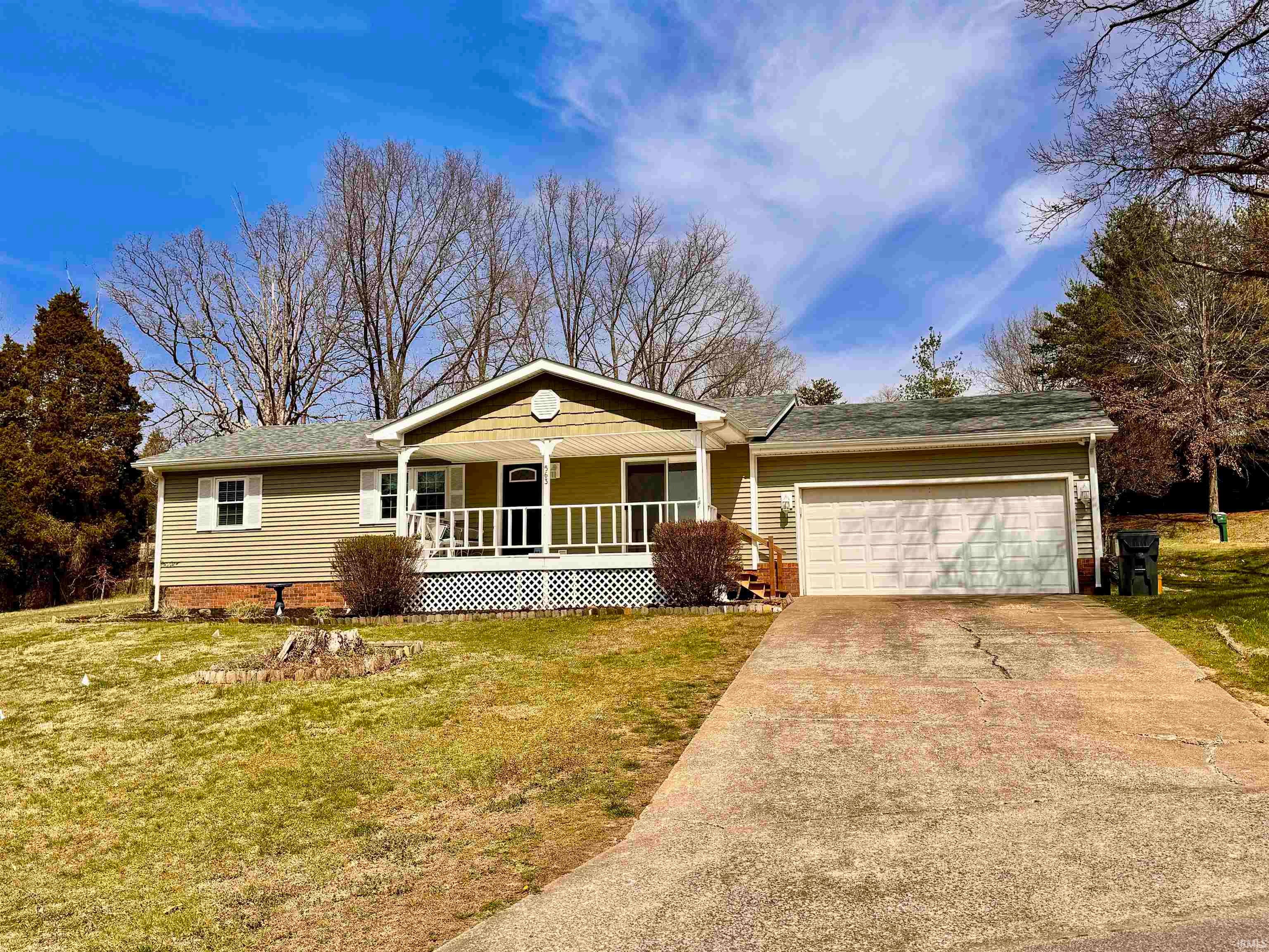563 W Prancer Drive — photo