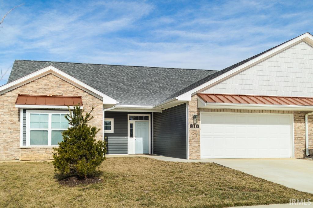 1115 W Rangeview Circle — photo
