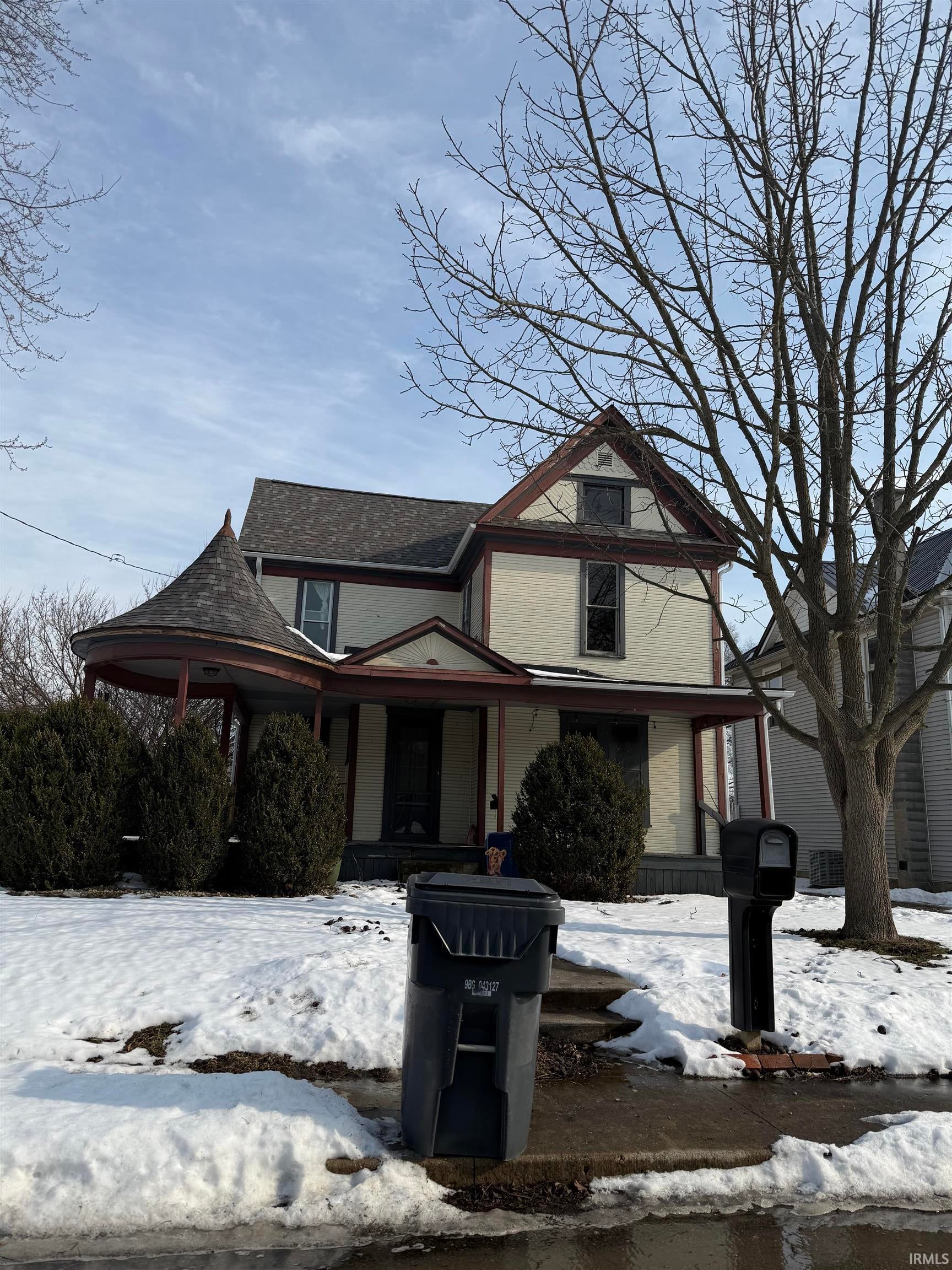 207 S Washington Street — photo