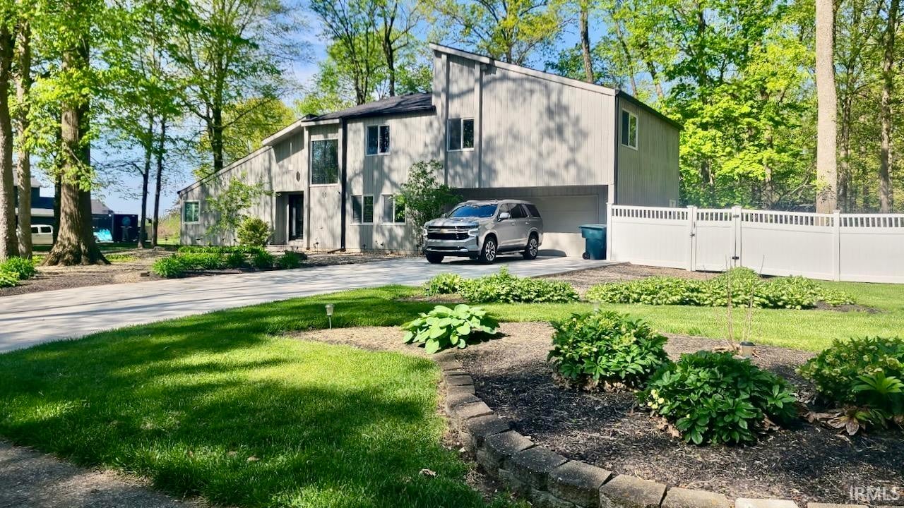 4701 N Weir Drive — photo