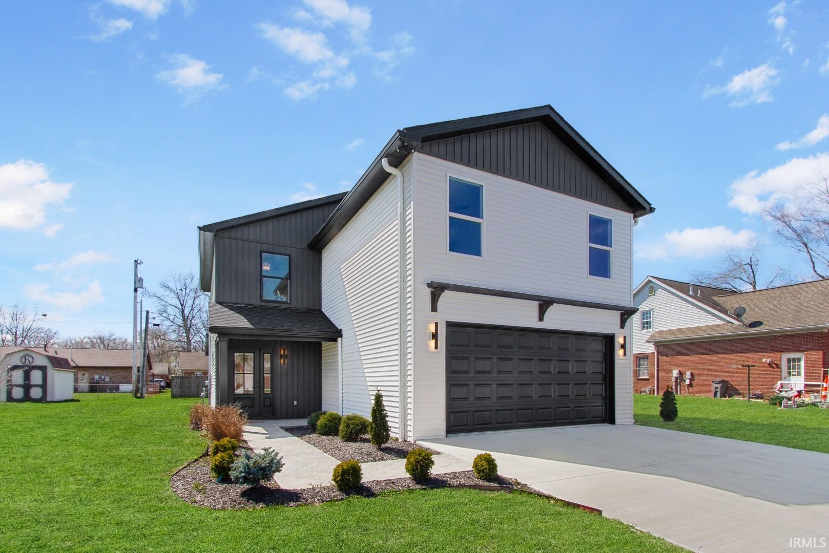 1310 Mockingbird Lane — photo