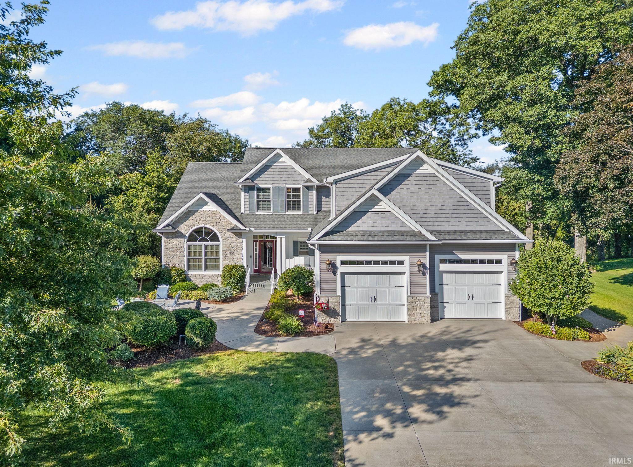 864 Commodores Circle — photo