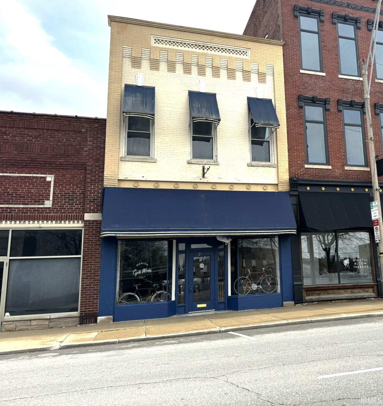 207 S Washington Street — photo
