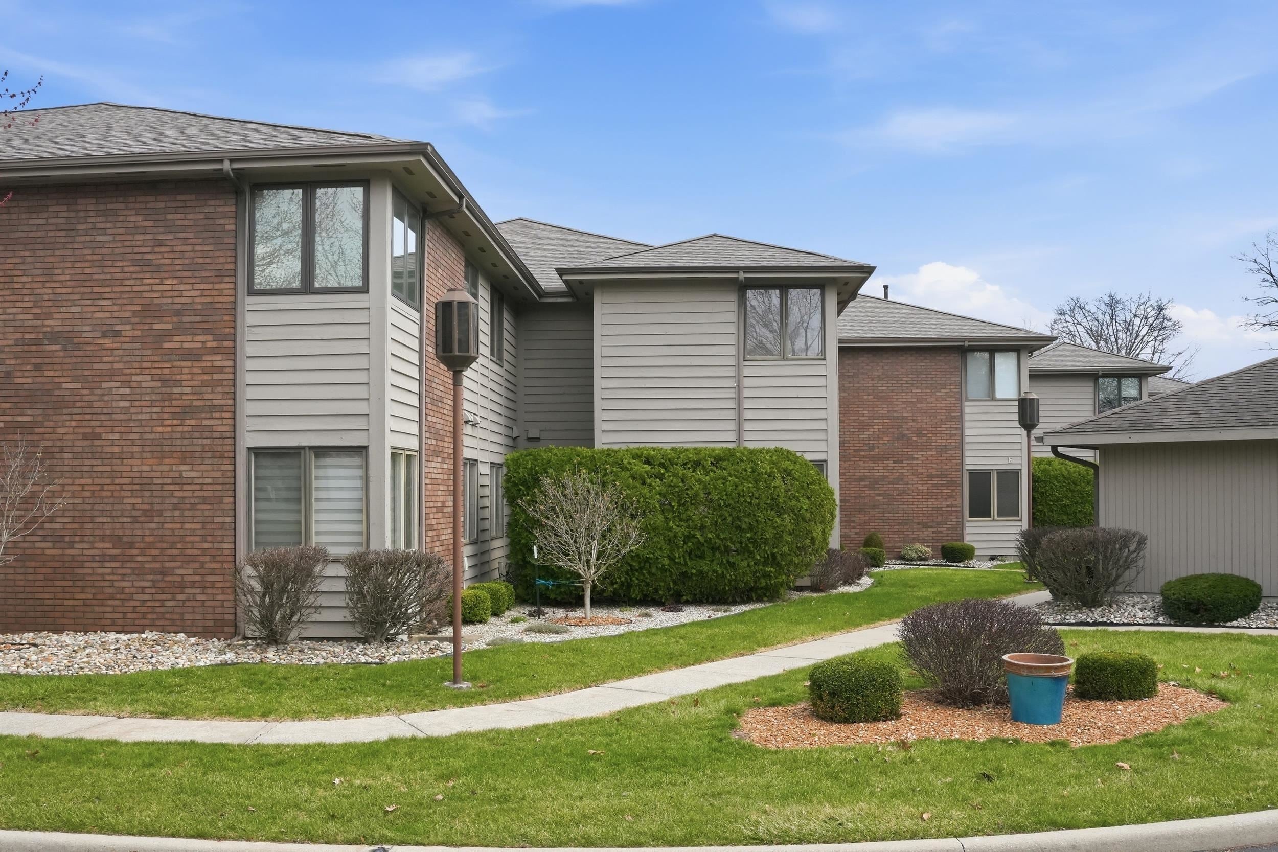 4980 N 300 W 13 — photo